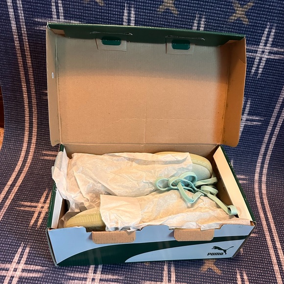 Puma Suede Classic Monochrome Reflective 7.5womens - Picture 7 of 16